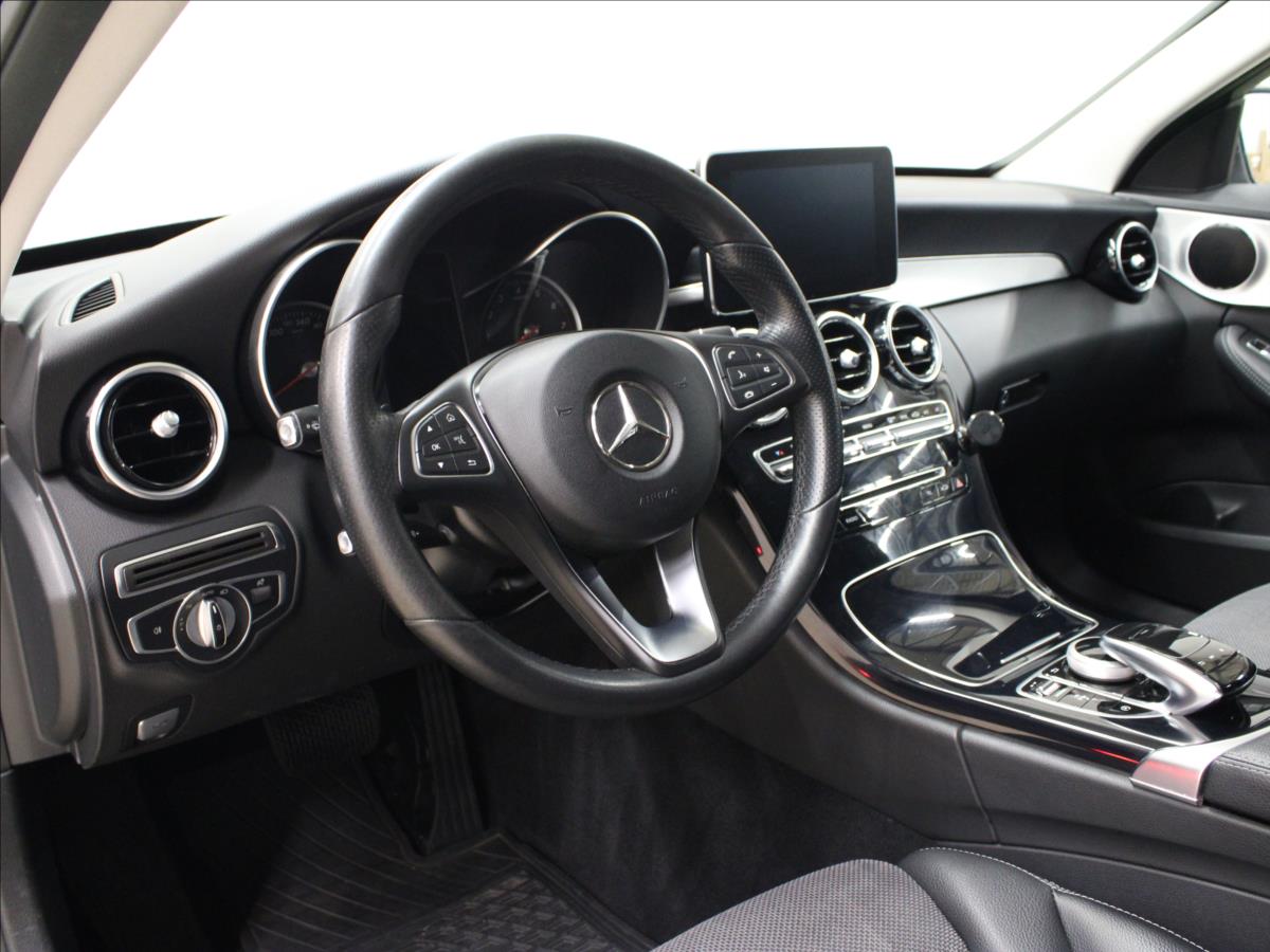mercedes-benz-tridy-c-2-0-200-t-exlusive-top - 9