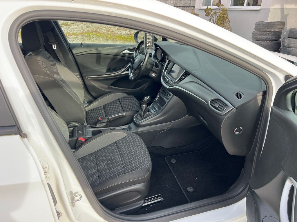 opel-astra-sports-tourer-1-5 - 7