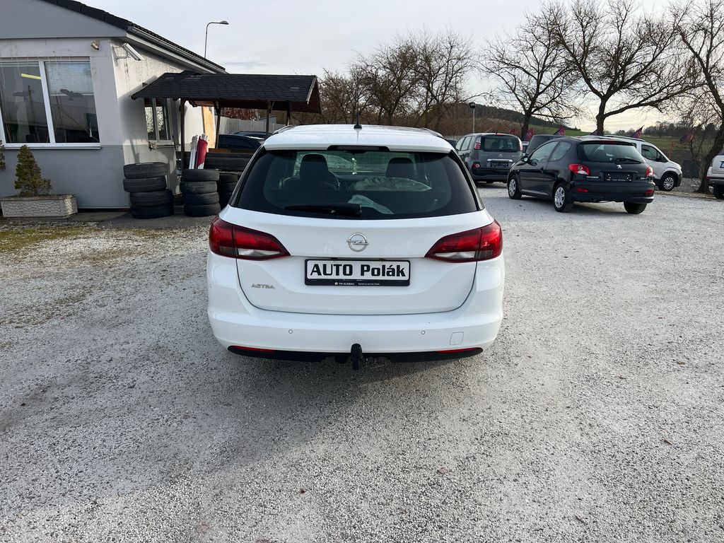 opel-astra-sports-tourer-1-5 - 8