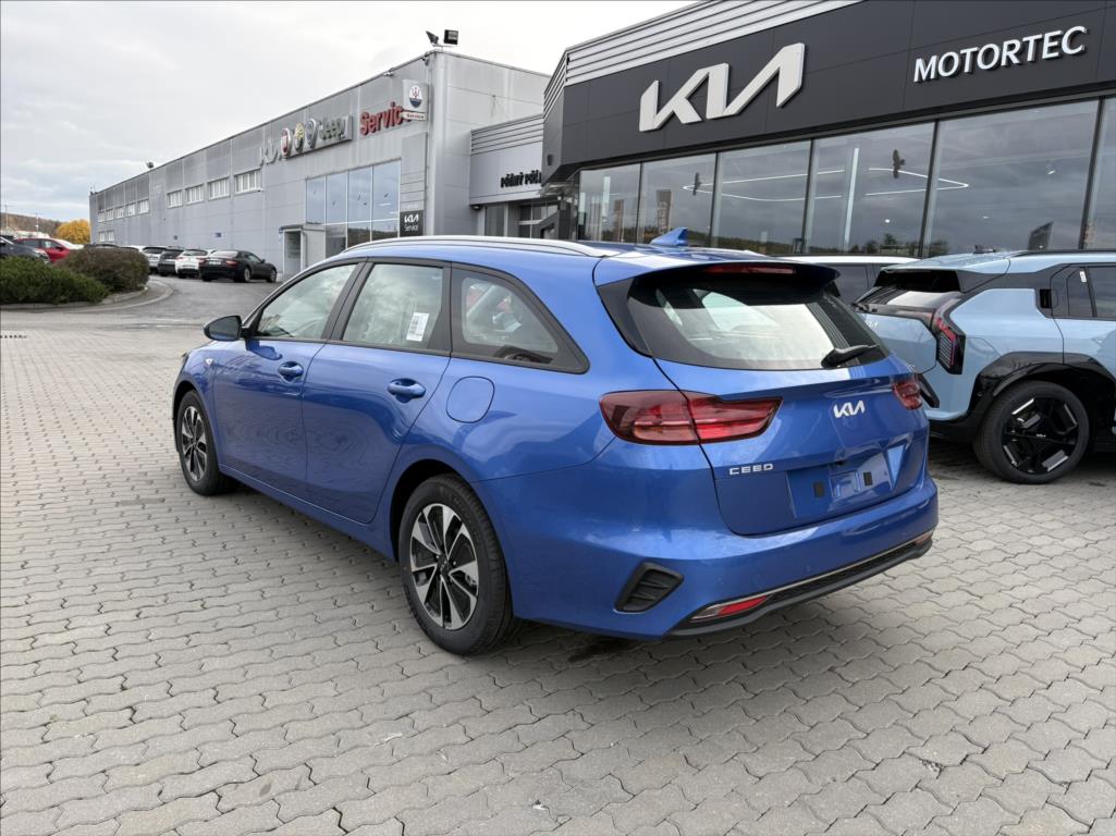 kia-ceed-1-5-t-gdi-gpf-7dct-sw-spin - 4