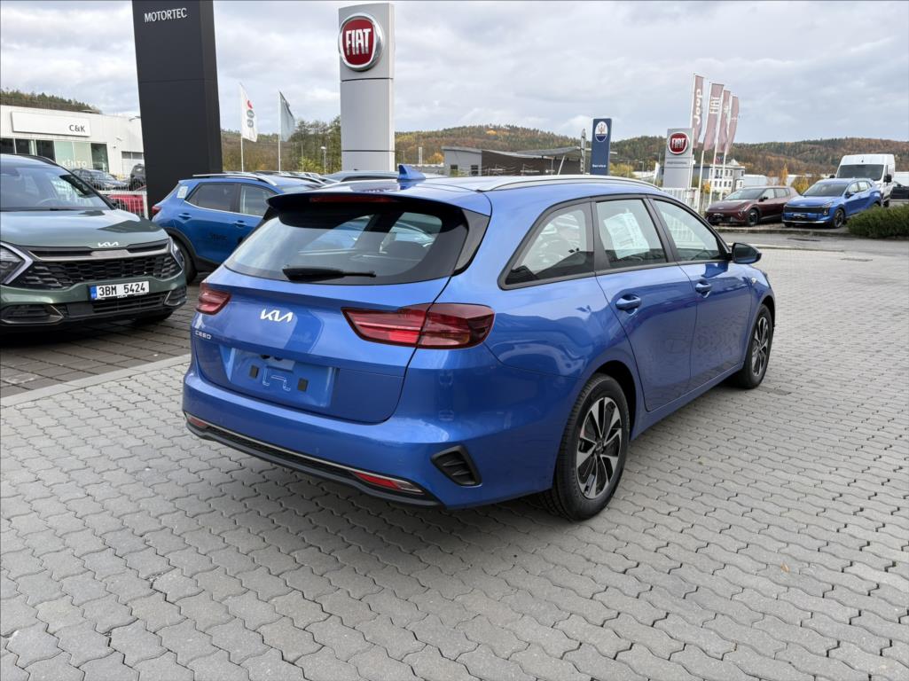 kia-ceed-1-5-t-gdi-gpf-7dct-sw-spin - 6