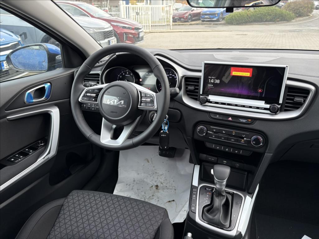 kia-ceed-1-5-t-gdi-gpf-7dct-sw-spin - 9