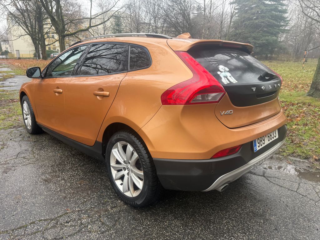 volvo-v40 - 2