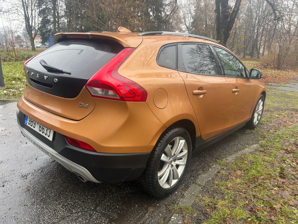 volvo-v40 - 4