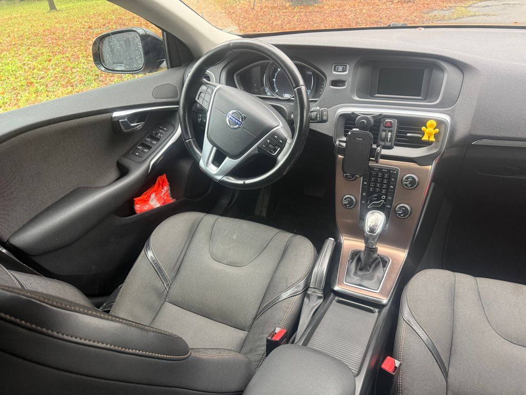 volvo-v40 - 8