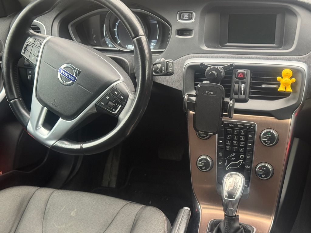 volvo-v40 - 9