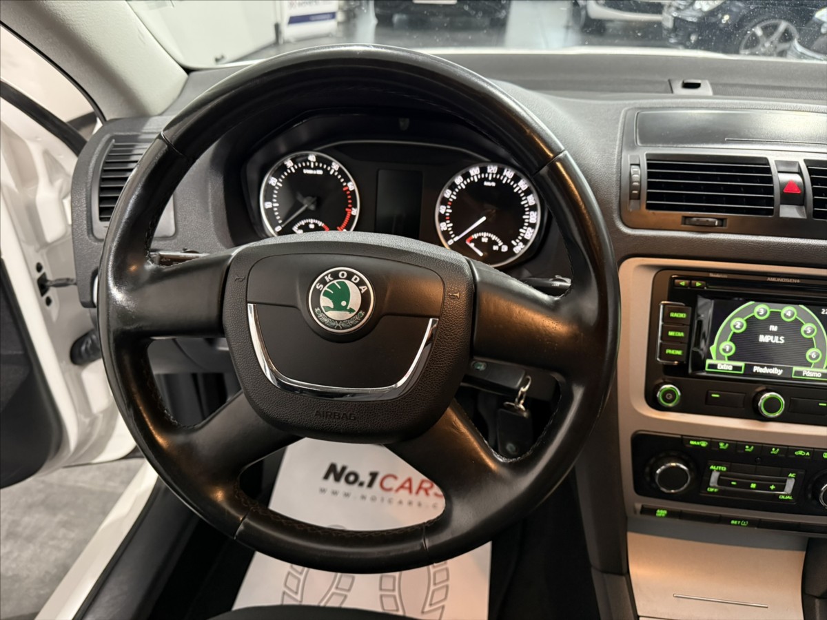 skoda-octavia-1-2-tsi-77-kw-navigace-tazne - 7