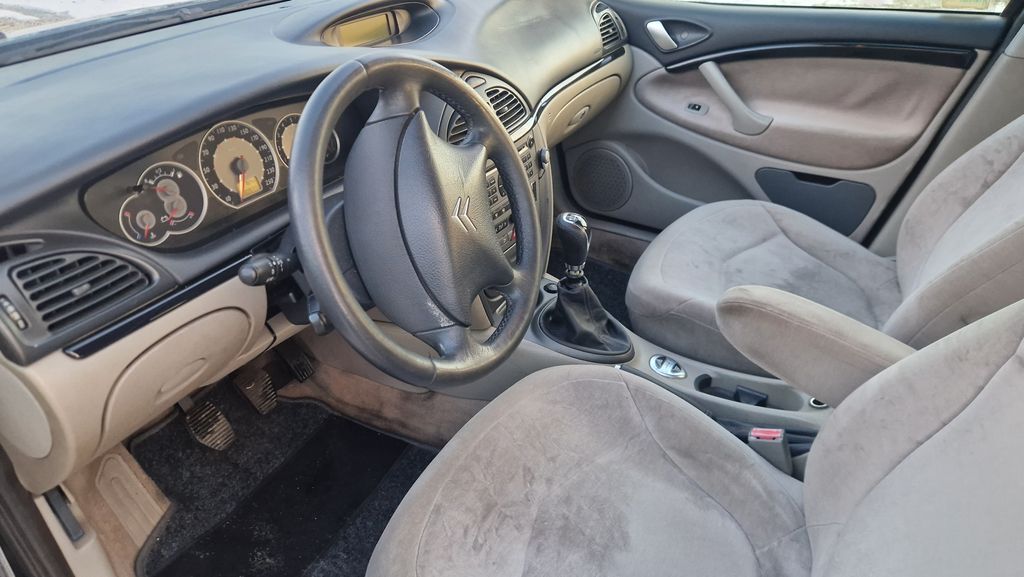 citroen-c5-2-0-hdi - 6