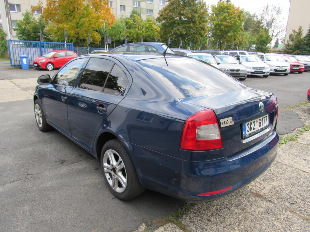 skoda-octavia-1-6-tdi-77kw-sedan - 6