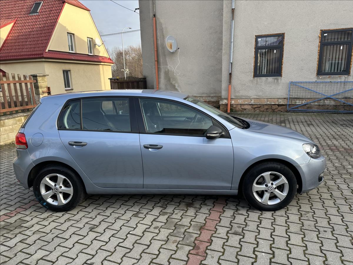volkswagen-golf-1-6-mpi-bez-koroze - 1