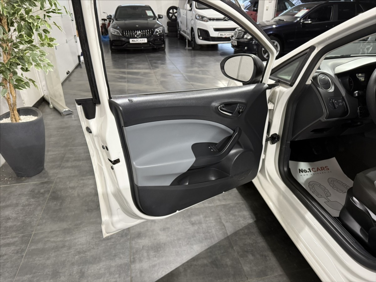 seat-ibiza-1-2-i-klimatizace-nova-stk - 5