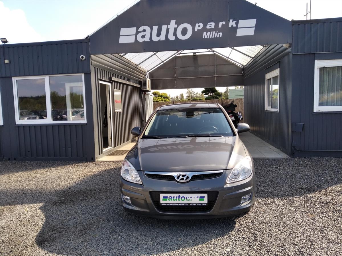 hyundai-i30-1-6-crdi-vgt-66kw-comfort - 1