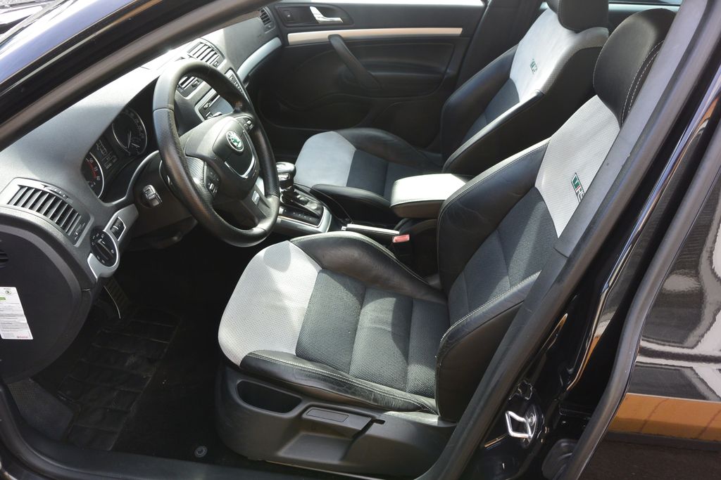 skoda-octavia-2-0tdi-rs-dsg - 7