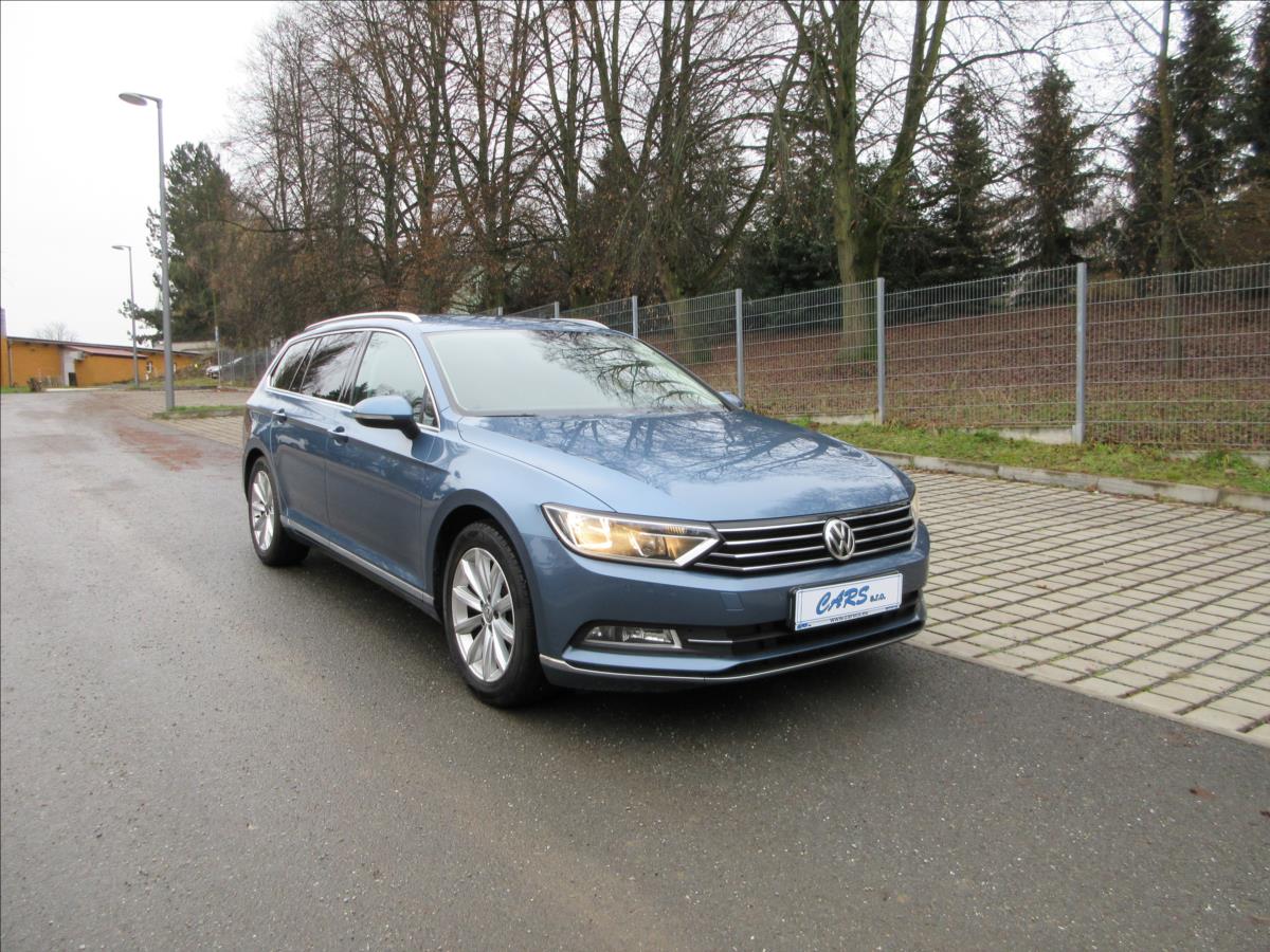 volkswagen-passat-1-6-tdi-88kw-navi-kamera-highline - 3
