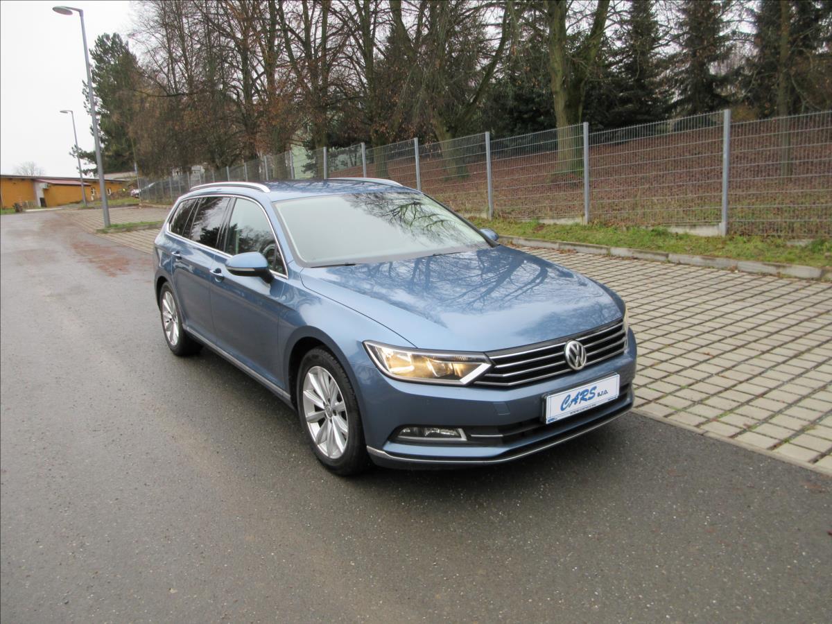 volkswagen-passat-1-6-tdi-88kw-navi-kamera-highline - 4