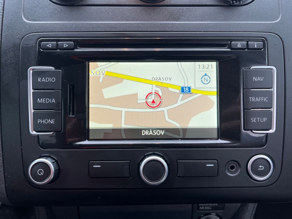 volkswagen-caddy-1-2-tsi-63-kw-zaruka-servis - 9