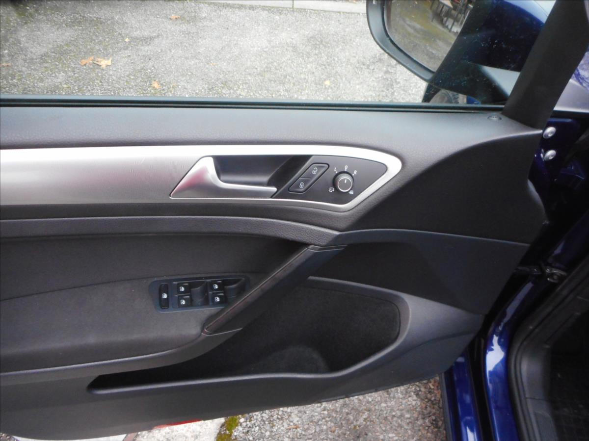 volkswagen-golf-1-6-tdi - 9
