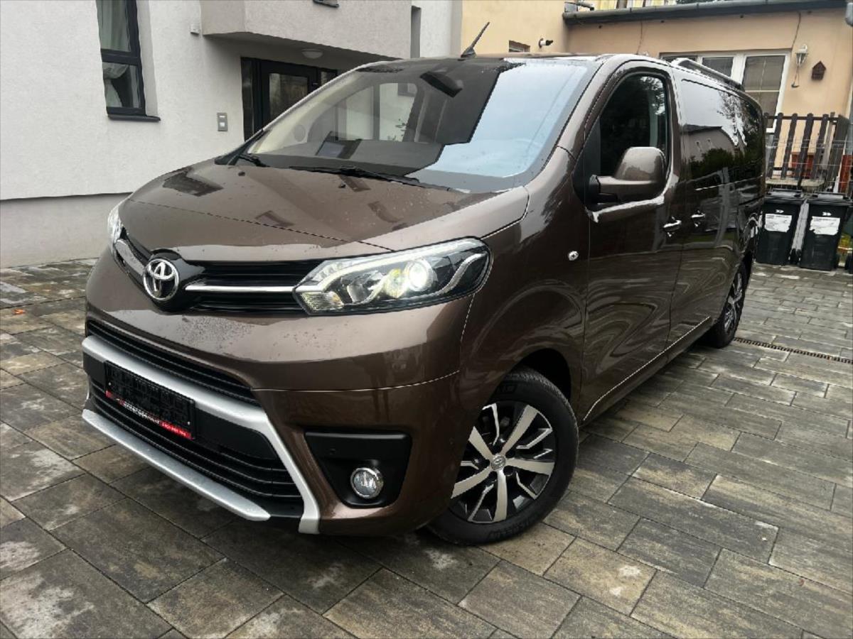 Toyota ProAce Verso 2,0 Diesel  Comfort Navi +