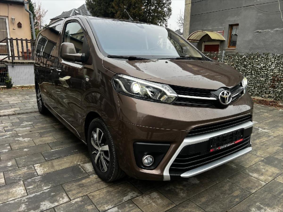 toyota-proace-verso-2-0-diesel-comfort-navi - 6