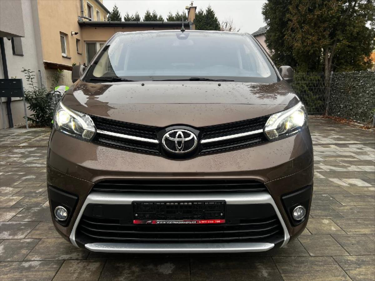 toyota-proace-verso-2-0-diesel-comfort-navi - 7