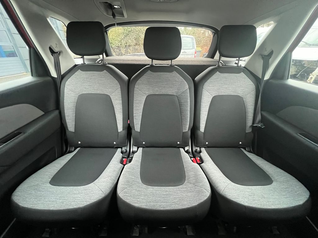 citroen-c4-picasso-1-2-130k-servis-zaruka-navi - 6