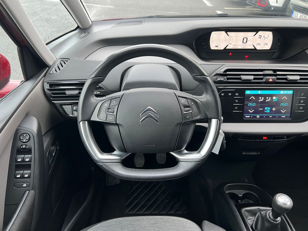 citroen-c4-picasso-1-2-130k-servis-zaruka-navi - 8