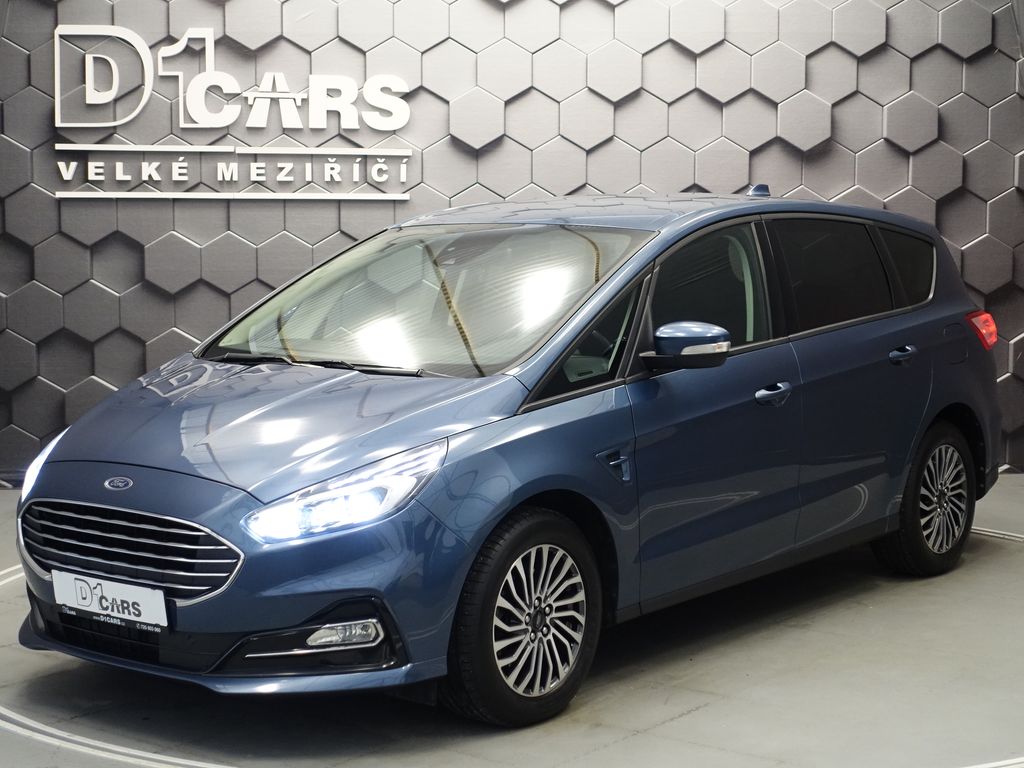 Ford S-MAX 110 kw, manuál, LED světlomety