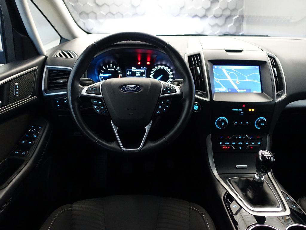 ford-s-max-110-kw-manual-led-svetlomety - 8