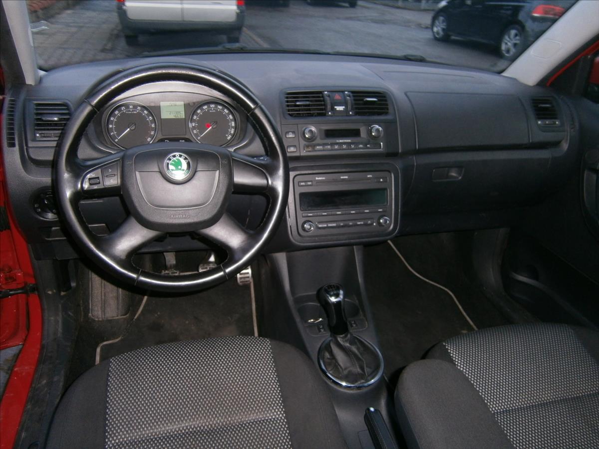 skoda-fabia-1-6-tdi-scout - 8