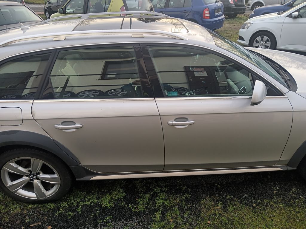 audi-a4-2-0-tdi-allroad-4x4-panorama - 5