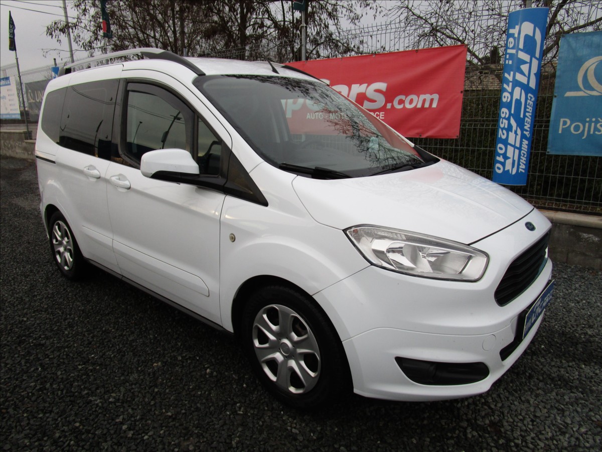 ford-tourneo-courier-1-5tdci-titanium-2-maj - 2