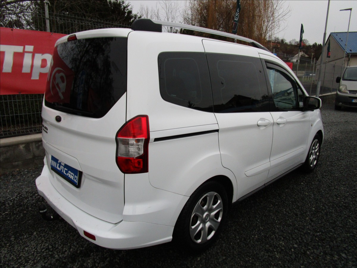 ford-tourneo-courier-1-5tdci-titanium-2-maj - 3