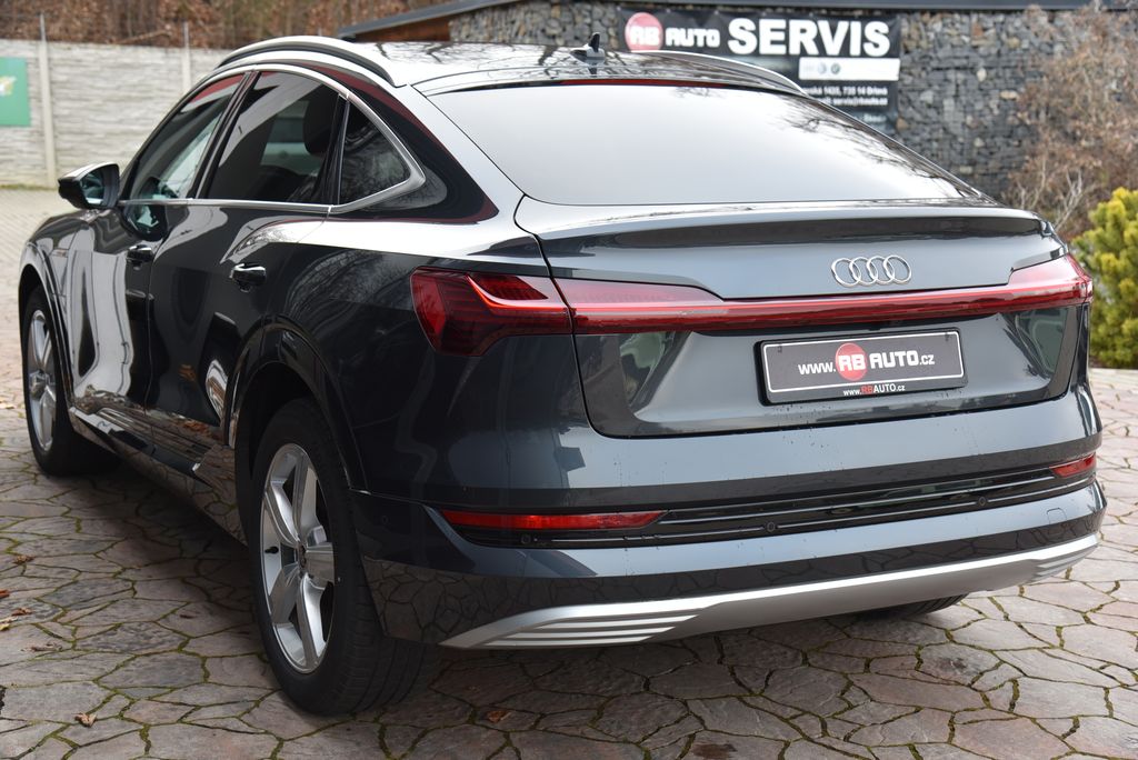 audi-e-tron-55-300-kw-s-line-quattro - 9