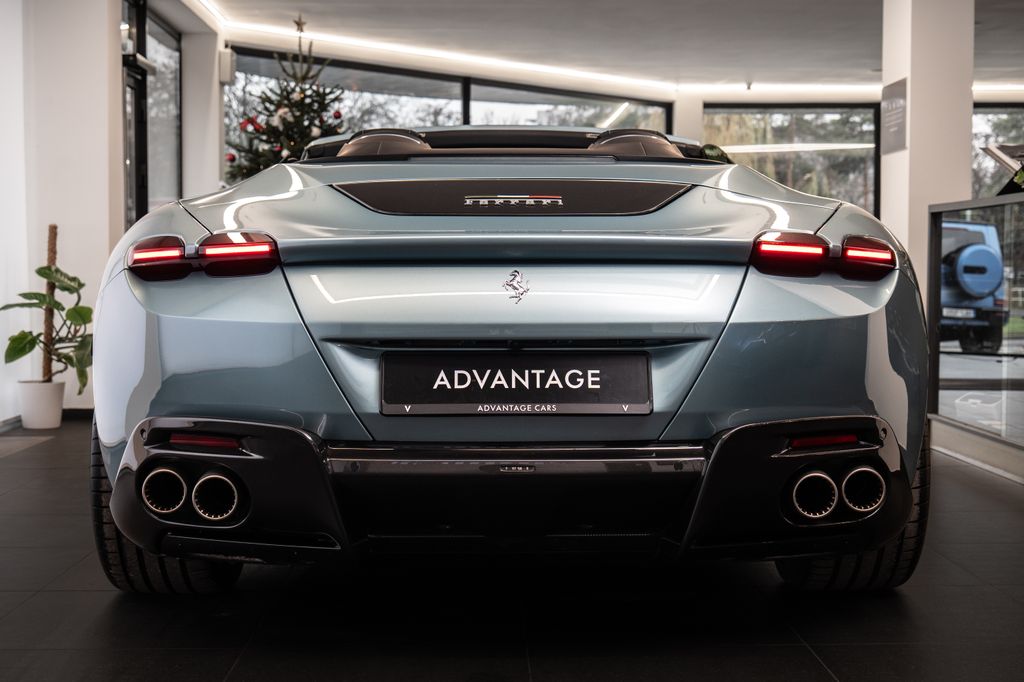 ferrari-roma-spider-carbon-jbl-360-led - 2