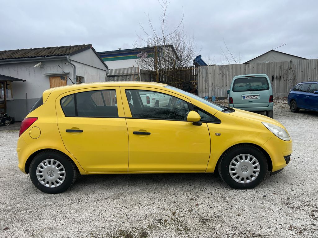 opel-corsa-1-0i - 3