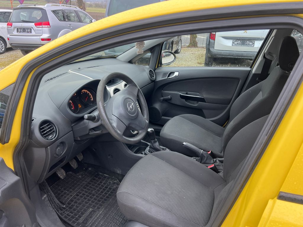 opel-corsa-1-0i - 6