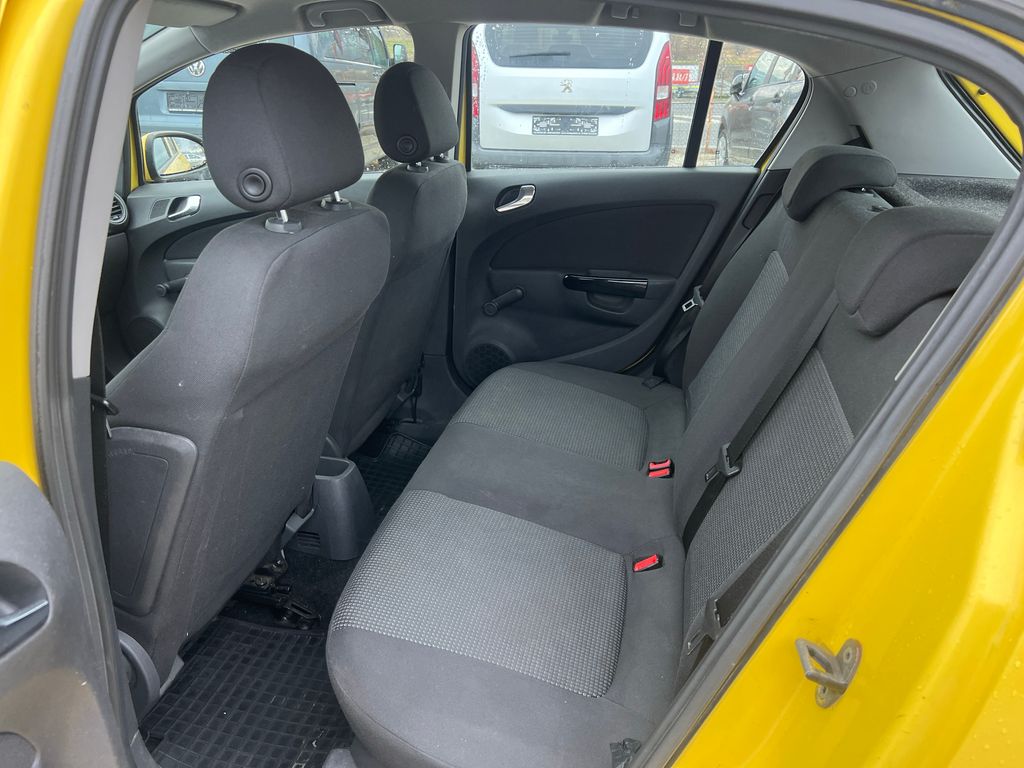 opel-corsa-1-0i - 7
