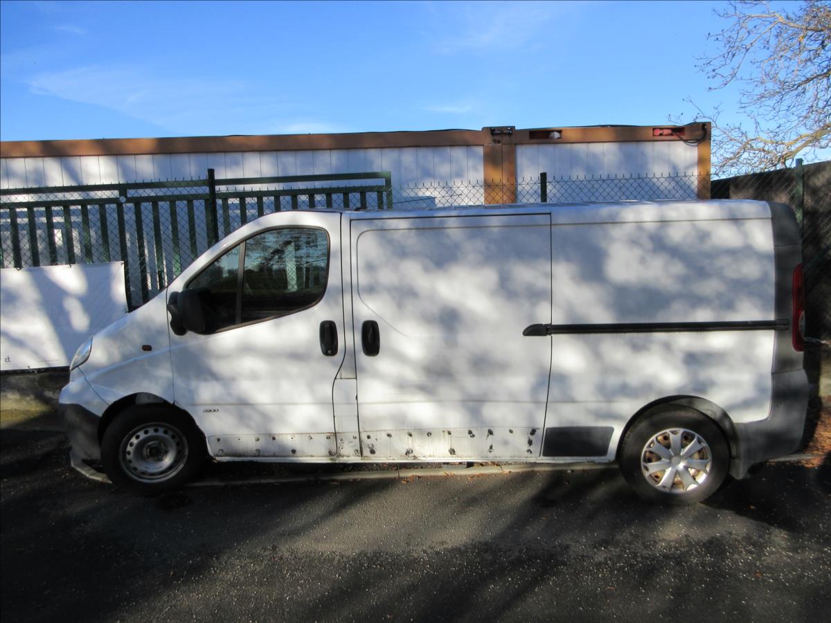 opel-vivaro-2-0-cdti-l2h1-havarovane-2x-soupacky - 6