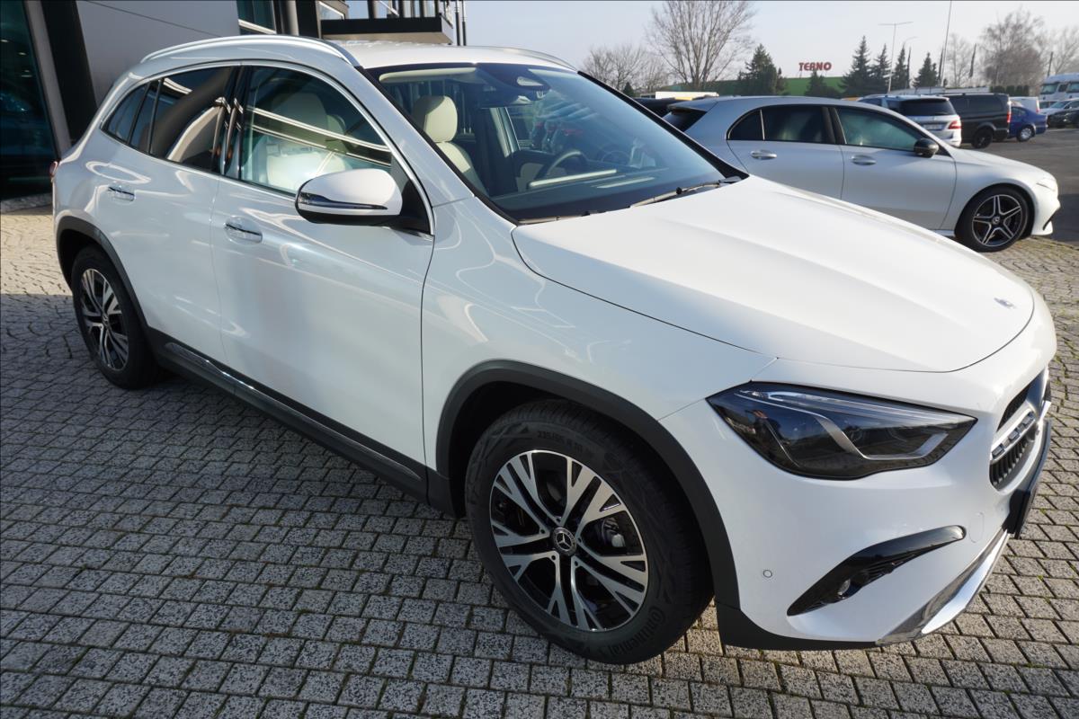Mercedes-Benz GLA 1,9 GLA 200d 4M, nové auto