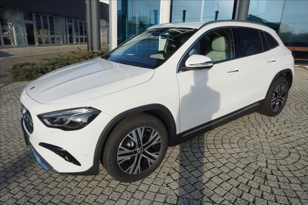 mercedes-benz-gla-1-9-gla-200d-4m-nove-auto - 2