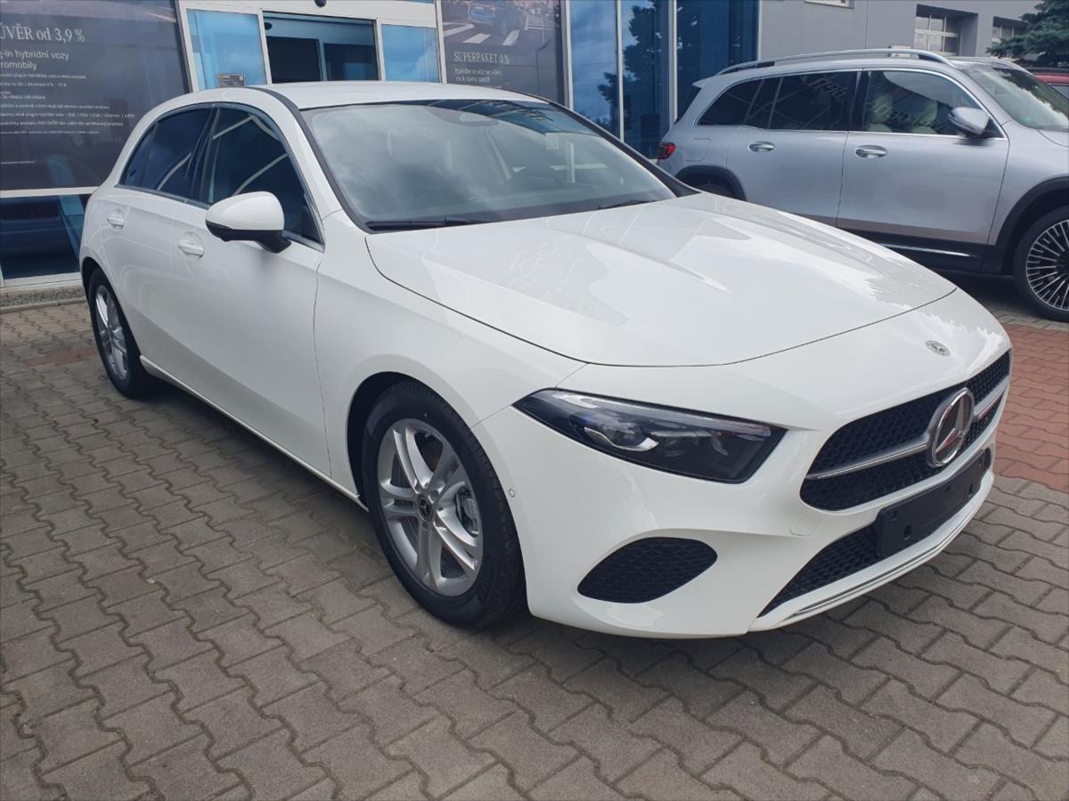 Mercedes-Benz Třídy A 1,9 A 220 4M, nové auto