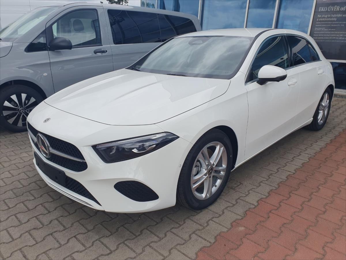 mercedes-benz-tridy-a-1-9-a-220-4m-nove-auto - 1