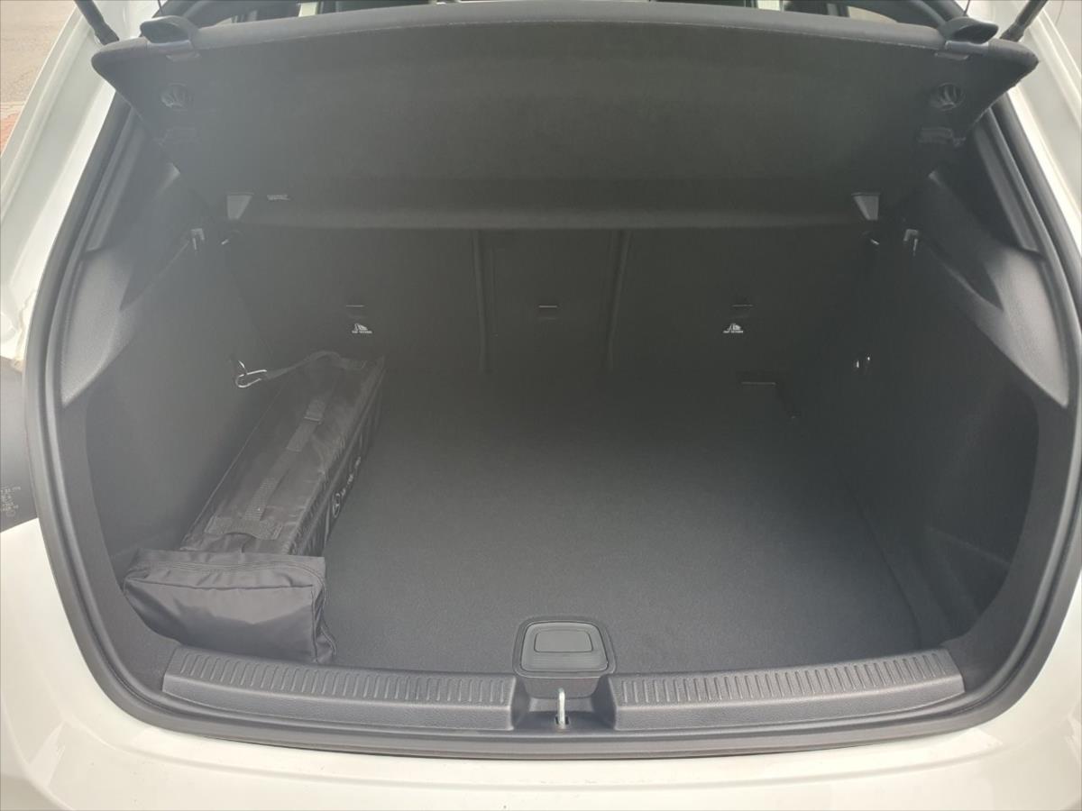 mercedes-benz-tridy-a-1-9-a-220-4m-nove-auto - 6