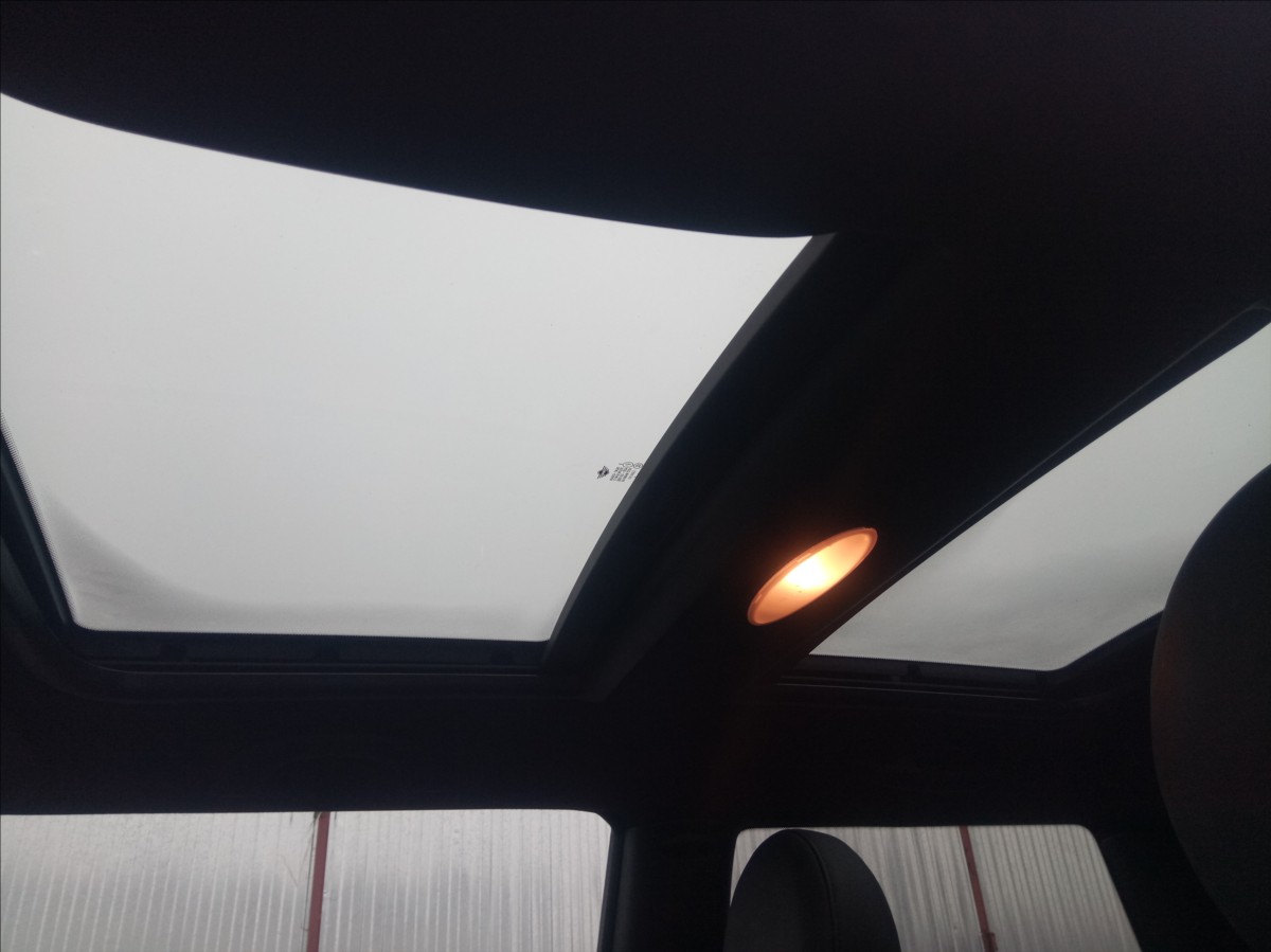 mini-cooper-s-1-6-jcw-kuze-navi-panorama - 9