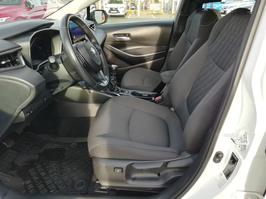 toyota-corolla-1-5vvti-comfort-tech - 4