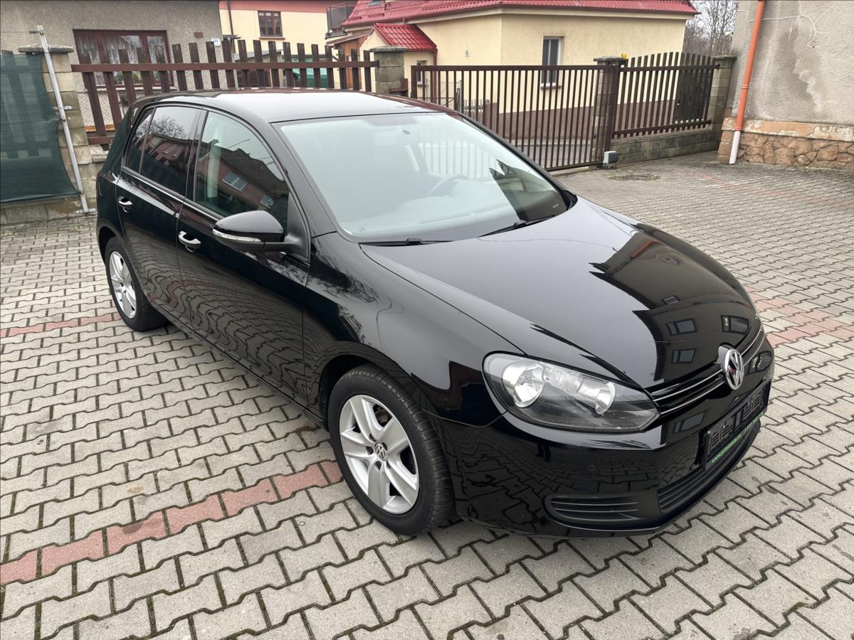 Volkswagen Golf 1,6 MPI