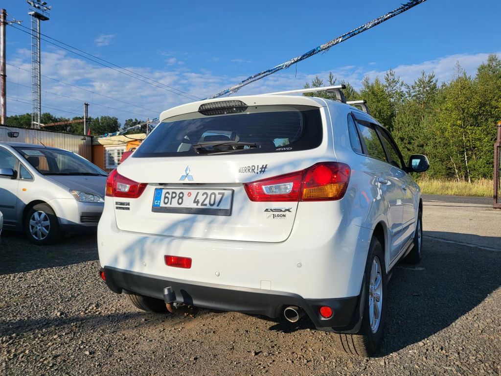 mitsubishi-asx-1-6-di-d-4x4-1-majitel - 5
