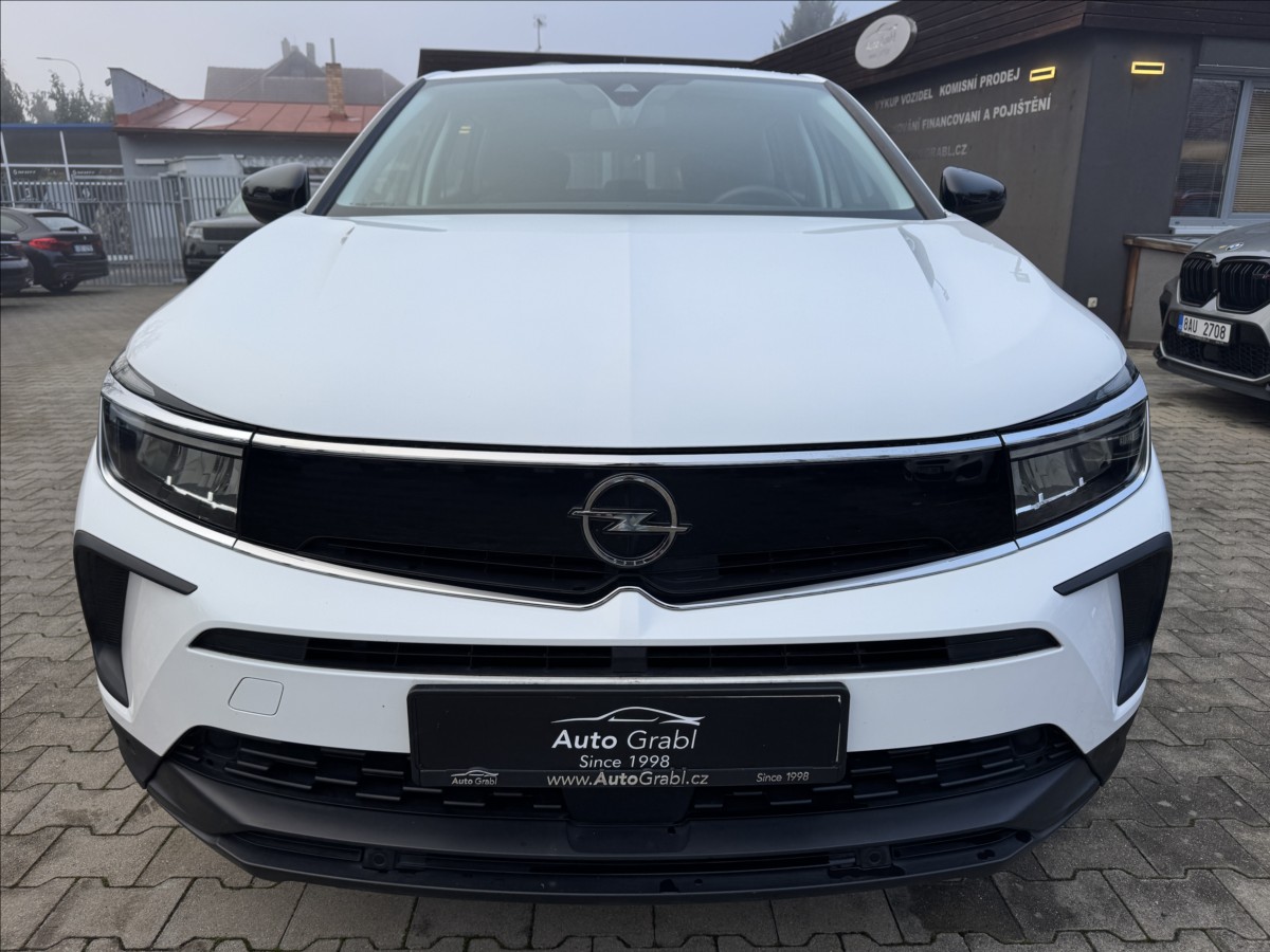 opel-grandland-1-2-turbo-130k-mt6 - 1