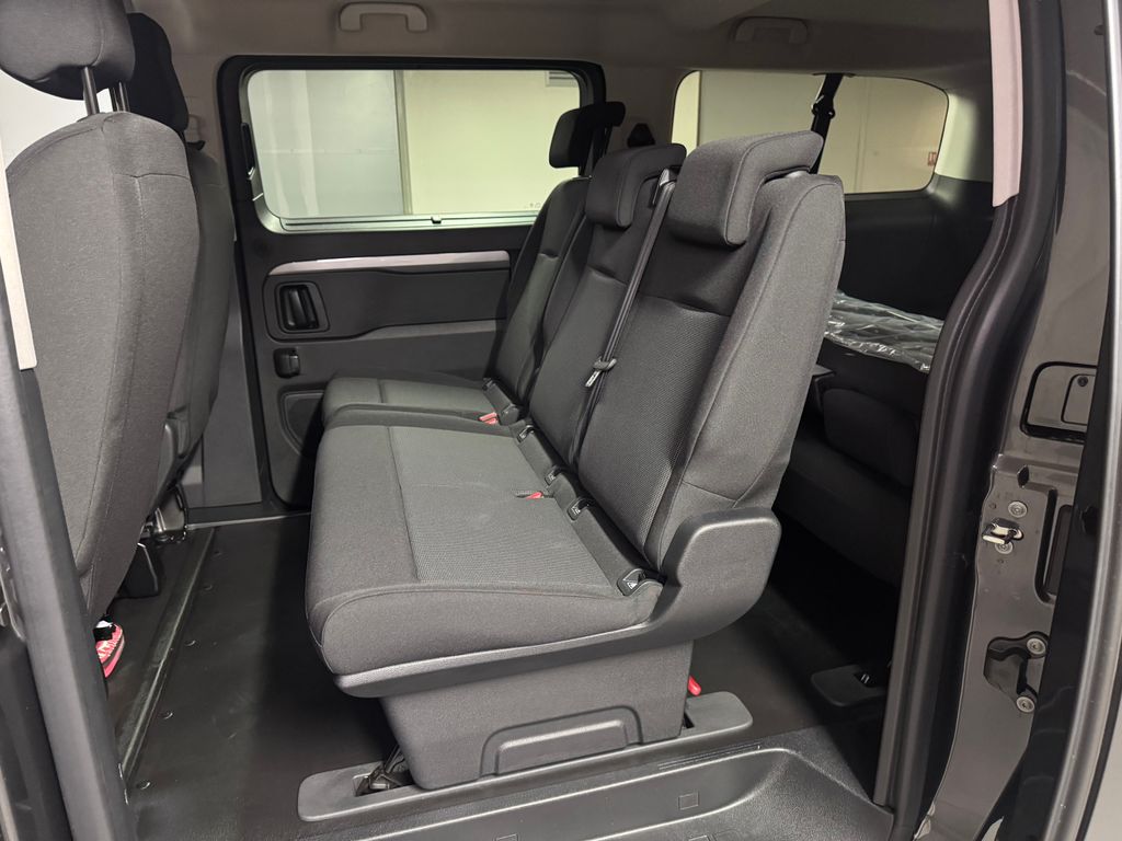 toyota-proace-verso-l2-business-comfort-2-2-at - 9