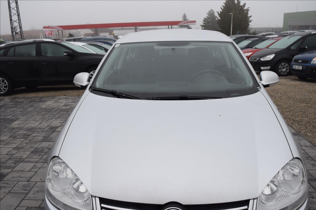 volkswagen-jetta-1-4-tsi-90kw-vyhrev-nizke-km - 2